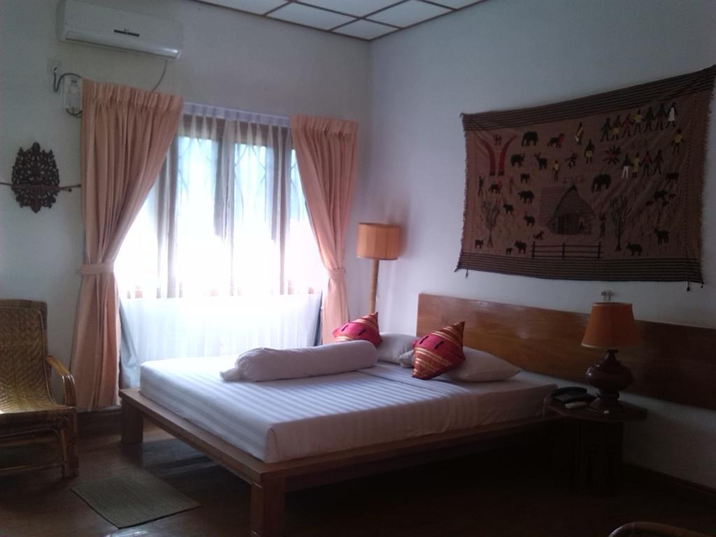 Lawkanat Hotel พุกาม ภายนอก รูปภาพ