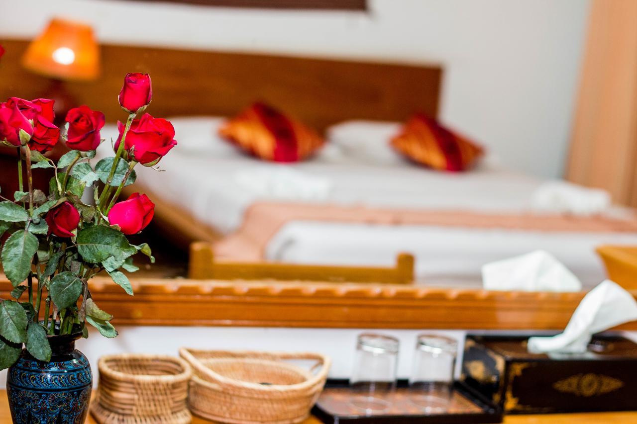 Lawkanat Hotel พุกาม ภายนอก รูปภาพ